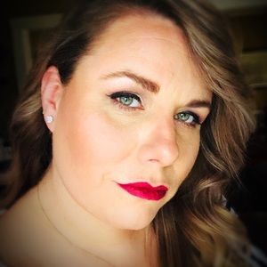 Meet your Posher, Janna